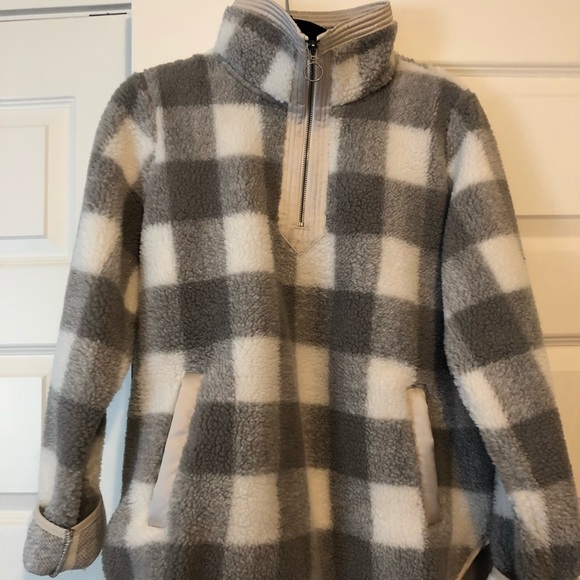 Abercrombie & Fitch Tops - Abercrombie Sherpa quarter zip